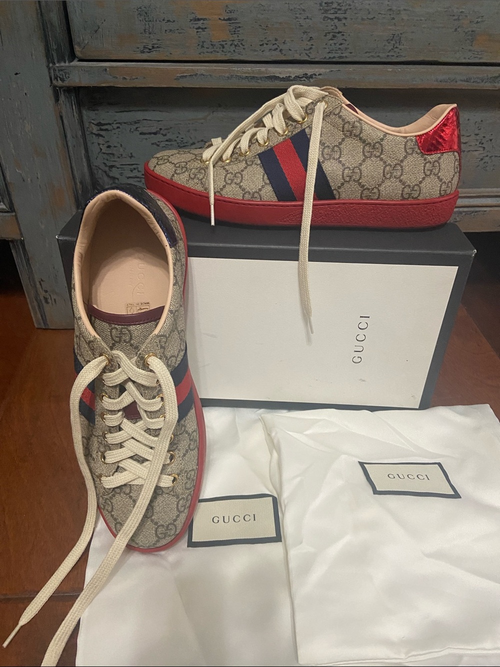 Gucci Beige GG Supreme Sneakers with Red Sole and Navy/Red Web Stripe - Picture 2 of 8